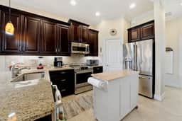 Gulf Breeze Getaway - Image 4