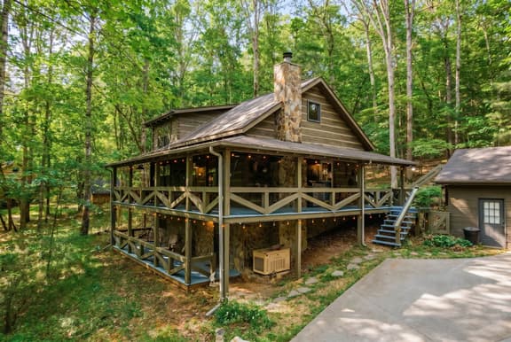 Creekside Cabin